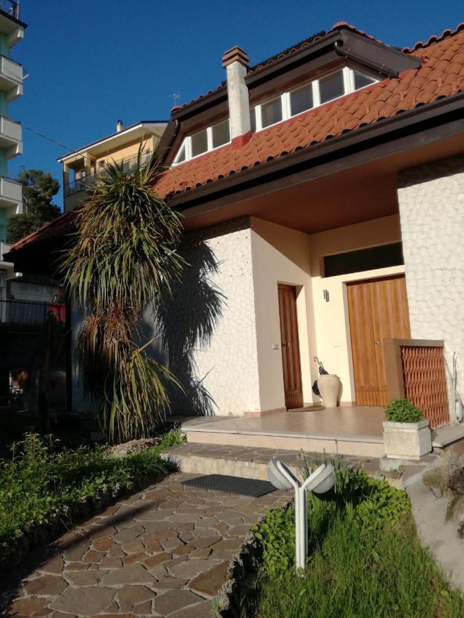 Fonte Nuova Penne Bed & Breakfast ภายนอก รูปภาพ